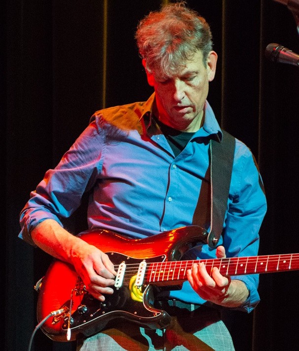 Niels Vos, gitaren